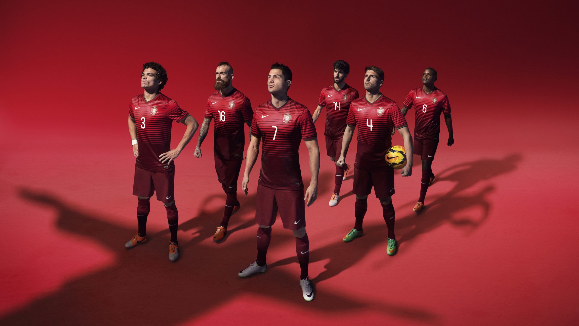 爱游戏体育平台-巴塞罗那主场不敌弱旅，遭遇三连败，巴塞罗那的比赛